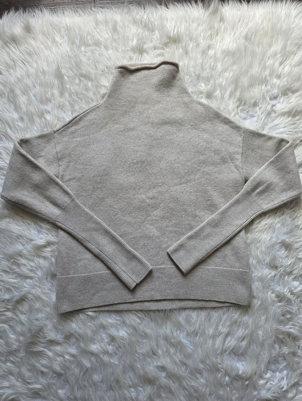 Wilfred Cream Merino Wool Turtleneck Sweater